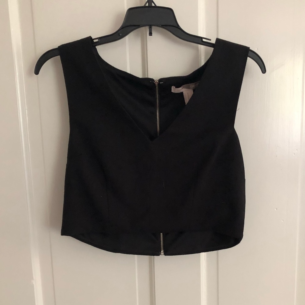 Black crop top